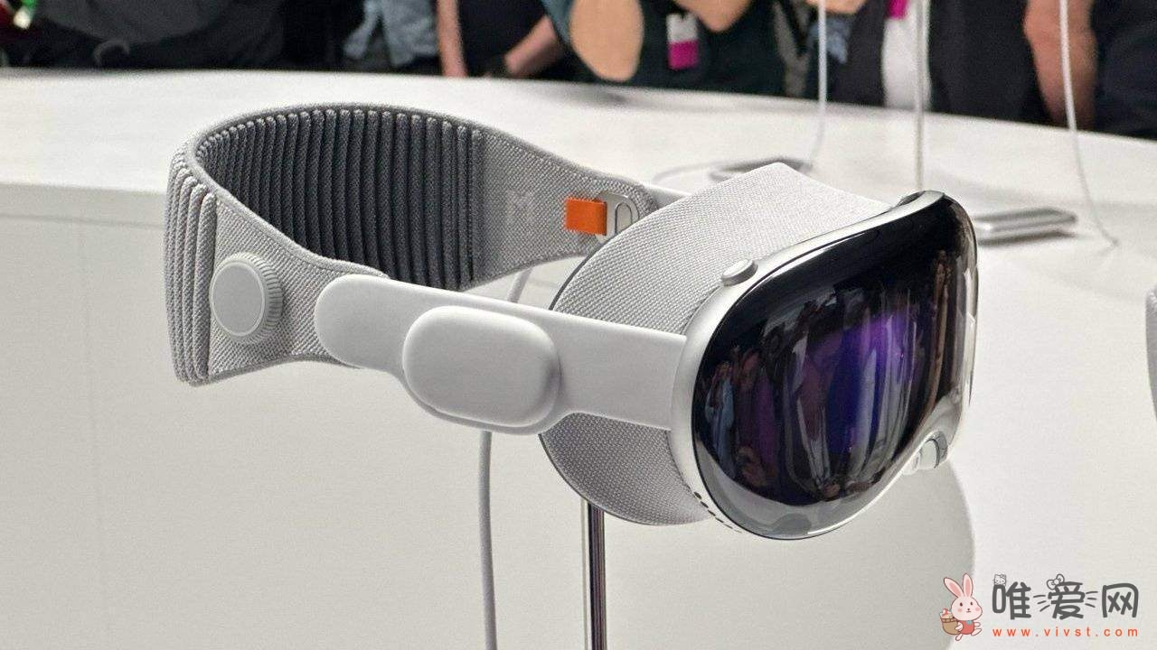 苹果visionOS 1.0测试版出现“播放3D”的选项：可能支持用户看3D影片！